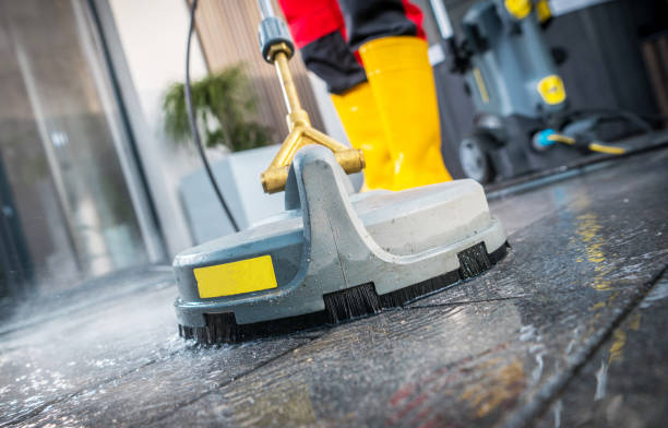 Best Commercial Pressure Washing  in Holbrook, NY